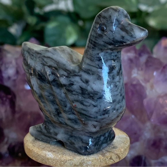 Natural Marble Carved Duck Figurine Bird Figure Carving Polished Pocket Pet 2.5" - Picture 2 of 12